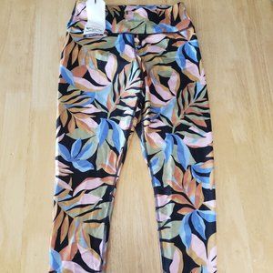 New Billabong ADIV Surf Leggings in Multi-color floral Size Medium